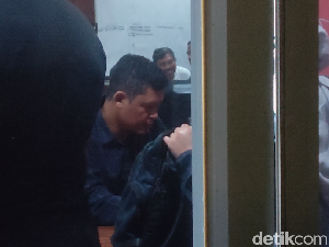 Usai OTT, KPK Periksa Kepala Balai Teknik Perkeretaapian Jateng di Semarang Usai OTT, KPK Periksa Kepala Balai Teknik Perkeretaapian Jateng di Semarang