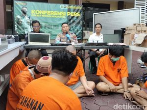 Penjualan Kartu Perdana Pakai Data Orang Lain Dibongkar, 6 Orang Ditangkap Penjualan Kartu Perdana Pakai Data Orang Lain Dibongkar, 6 Orang Ditangkap