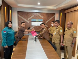 Inspektur Kota Jambi Dilaporkan 29 Pegawai Inspektorat ke Kejaksaan