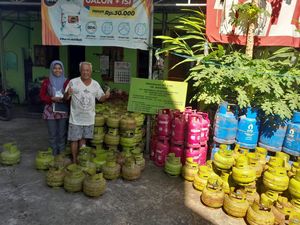 Pertamina Tambah 399 Ribu Tabung LPG 3 Kg ke NTB Jelang Lebaran Pertamina Tambah 399 Ribu Tabung LPG 3 Kg ke NTB Jelang Lebaran