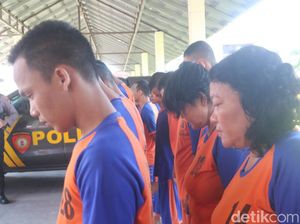 Panti Pijat Plus-plus Berkedok Warkop di Jombang Buka Sejak 2021 Panti Pijat Plus-plus Berkedok Warkop di Jombang Buka Sejak 2021