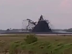 Letusan Kawah Oro-oro Kesongo Tewaskan 1 Orang, 1 Korban Lain Dilarikan ke RS