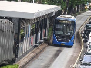 Pria Viral Diduga Onani di Bus TransJ Dipastikan Penyandang Autisme Pria Viral Diduga Onani di Bus TransJ Dipastikan Penyandang Autisme