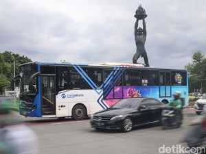 Tarif TransJakarta Diusulkan Naik Jadi Rp 5.000, Setuju Nggak? Tarif TransJakarta Diusulkan Naik Jadi Rp 5.000, Setuju Nggak?