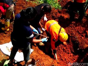 Deretan Barang yang Jadi Petunjuk Korban Slamet Dukun Banjarnegara Deretan Barang yang Jadi Petunjuk Korban Slamet Dukun Banjarnegara
