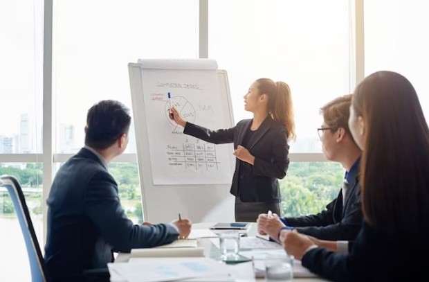 Berbagi Tips Suksesmu. Foto freepik.com:pressfoto