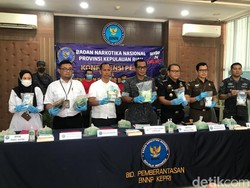 BNN Kepri Tangkap 5 Kurir Narkoba di Batam, 4 Kg Sabu dan 953 Gram Ganja Disita