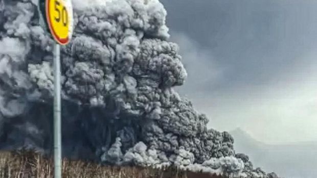 Melihat ‘Ujung Dunia’ di Kamchatka, Diiringi Gemuruh 300 Gunung Berapi