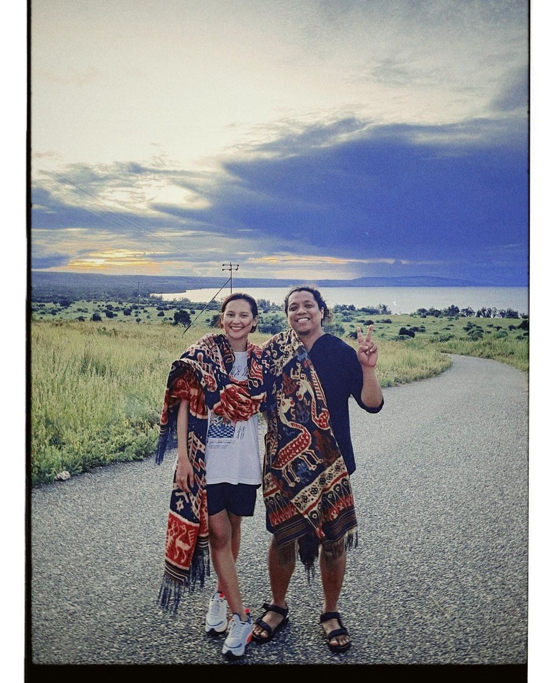 Indah Permatasari dan Arie Kriting