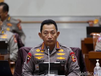 Kapolri Laporkan Transformasi Organisasi Polri ke DPR