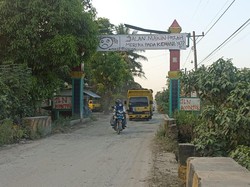 Gapura Jalan Rusak Dijual di Asahan Jadi Korban Vandalisme