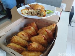 Wajib Coba! Martabak Usus Khas Gresik yang Gurih Renyah