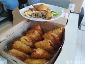 Wajib Coba! Martabak Usus Khas Gresik yang Gurih Renyah Wajib Coba! Martabak Usus Khas Gresik yang Gurih Renyah