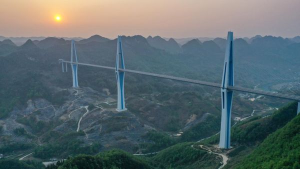 Megahnya Jembatan Pingtang China, Pernah Jadi yang Tertinggi di Dunia