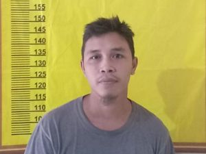 Buruh Bangunan Curi HP Mahasiswi Saat Belanja di Warung