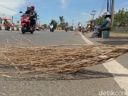 Penyapu Koin di Jembatan Sewo Indramayu Bakal Ditertibkan Saat Mudik