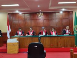 Hakim Banding: Vonis 20 Tahun Bui Istri Sambo Bukan karena Desakan Publik Hakim Banding: Vonis 20 Tahun Bui Istri Sambo Bukan karena Desakan Publik