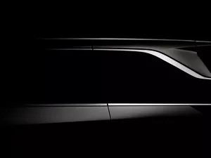 Teaser Gambar Lexus LM Terbaru Dirilis, Kembaran Alphard Siap Dipermak Teaser Gambar Lexus LM Terbaru Dirilis, Kembaran Alphard Siap Dipermak