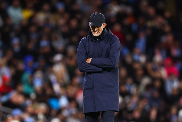 MANCHESTER, ENGLAND - APRIL 11: A dejected Thomas Tuchel the head coach / manager of Bayern Munich during the UEFA Champions League quarterfinal first leg match between Manchester City and FC Bayern Munich at Etihad Stadium on April 11, 2023 in Manchester, United Kingdom. (Photo by Robbie Jay Barratt - AMA/Getty Images)