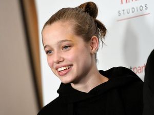 Penampilan Shiloh Bikin Pangling, Edgy dengan Gaya Rambut Baru dan Piercing Penampilan Shiloh Bikin Pangling, Edgy dengan Gaya Rambut Baru dan Piercing