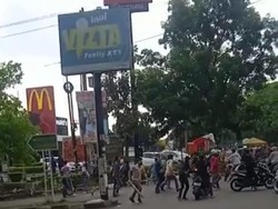 Pelajar Saling Serang Saat Konvoi Kelulusan di Medan, 2 Diamankan