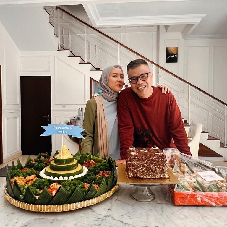 Abdel Achrian dan Riani Wahyuningsih