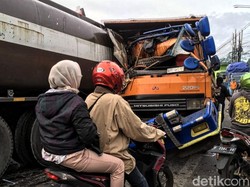 6 Jam Terjepit Akibat 2 Truk Adu Banteng, Sopir di Sukabumi Tewas