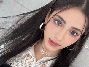 7 Foto Aria X:IN, Idol KPop Cantik Keturunan India yang Curi Atensi