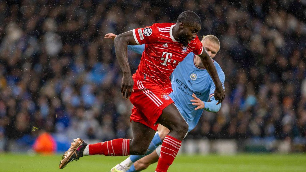 Dayot Upamecano mendapat serangan berbau rasial di sosial media (Getty Images/Eurasia Sport Images)
