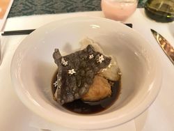 Di Resto Ini Bisa Berbuka dengan Empal Gentong dan Puding Lezat