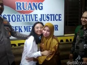 Dokter Muda Minta Maaf ke Wanita yang Diamuknya di RSUD Pirngadi Dokter Muda Minta Maaf ke Wanita yang Diamuknya di RSUD Pirngadi