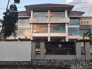 BPK Riau Buka Suara soal Auditor Terima Suap dari Bupati Meranti BPK Riau Buka Suara soal Auditor Terima Suap dari Bupati Meranti