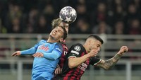 Milan tercatat memiliki 47 penguasaan bola. Jumlah percobaan tuan rumah ada 12 dengan dua yang mengarah ke gawang dan satu mengenai mistar. AP/Antonio Calanni  