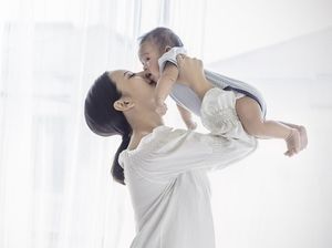 Sederet Penyakit yang Bisa Muncul saat Asal Peluk-Cium Anak Tanpa Izin Ortu