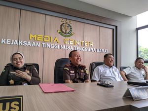 Korupsi Tambang Pasir Diduga Rugikan Negara Hingga Puluhan Miliar Korupsi Tambang Pasir Diduga Rugikan Negara Hingga Puluhan Miliar