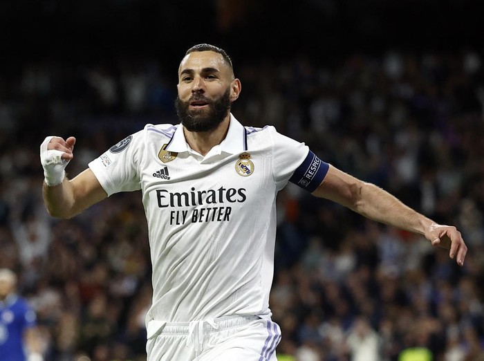 Soccer Football - Champions League - Quarter Finals - First Leg - Real Madrid v Chelsea - Santiago Bernabeu, Madrid, Spain - April 12, 2023 Real Madrid's Karim Benzema celebrates scoring their first goal REUTERS/Juan Medina