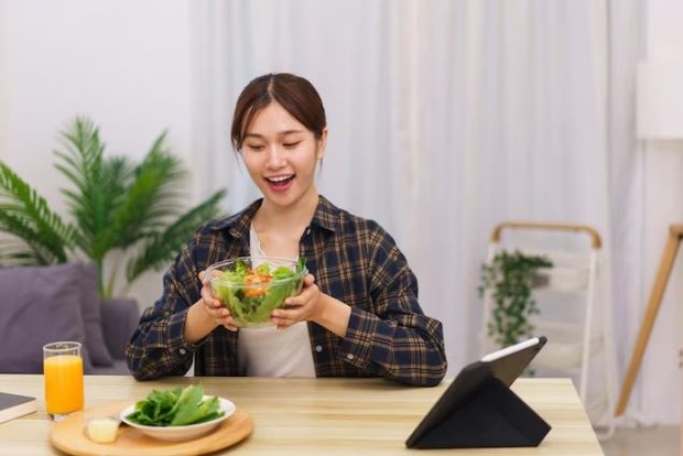 Kebahagiaan dan Kesehatan. foto freepik.com: snowing