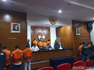 KPK Duga Total Suap Proyek Jalur KA Lebih dari Rp 14,5 Miliar KPK Duga Total Suap Proyek Jalur KA Lebih dari Rp 14,5 Miliar