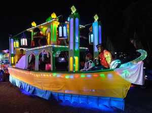 Pawai Keriang Bandong Semarakkan Ramadan di Pontianak