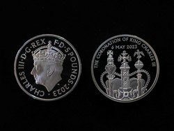 Melihat Koin Baru Inggris Bergambar Raja Charles III