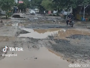 Realisasi Belanja Lampung Tertinggi se-RI, tapi Jalannya Hancur hingga Dijuluki Dajjal Realisasi Belanja Lampung Tertinggi se-RI, tapi Jalannya Hancur hingga Dijuluki Dajjal