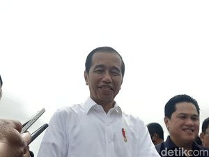 Jokowi Nyaris Makan Buah Mengandung Formalin saat Liburan di Labuan Bajo Jokowi Nyaris Makan Buah Mengandung Formalin saat Liburan di Labuan Bajo