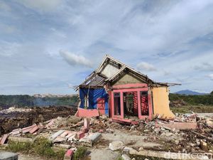 Suasana Kampung Mati yang Ditinggal Penduduknya Imbas Waduk Karian