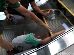 Heboh Jari Bocah Terjepit Eskalator Mal WTC Jambi