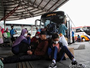 Puncak Arus Balik Kedua di Terminal Pulogebang Diprediksi 29-30 April Puncak Arus Balik Kedua di Terminal Pulogebang Diprediksi 29-30 April