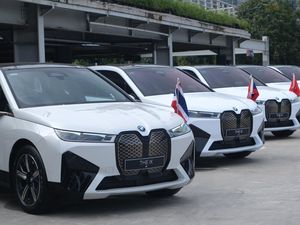 Saling Senggol Soal Subsidi Mobil Listrik Saling Senggol Soal Subsidi Mobil Listrik