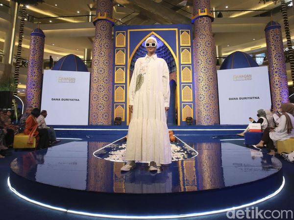 Deretan Baju Lebaran Elegan di Ramadan Runway 2023