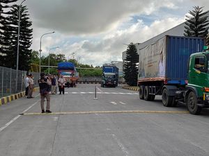 Tepung hingga Cengkeh dan Kayu Lapis Banten Tembus Pasar Asia & Eropa Tepung hingga Cengkeh dan Kayu Lapis Banten Tembus Pasar Asia & Eropa