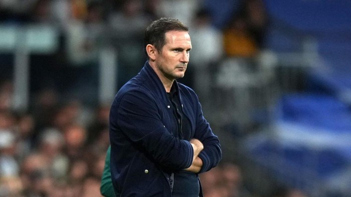 MADRID, SPAIN - APRIL 12: Frank Lampard, Caretaker Manager of Chelsea, looks dejected during the UEFA Champions League quarterfinal first leg match between Real Madrid and Chelsea FC at Estadio Santiago Bernabeu on April 12, 2023 in Madrid, Spain. (Photo by Angel Martinez/Getty Images)