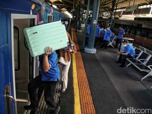 Ada Aksi Tolak Israel, Kereta dari Gambir Berhenti di Jatinegara Besok